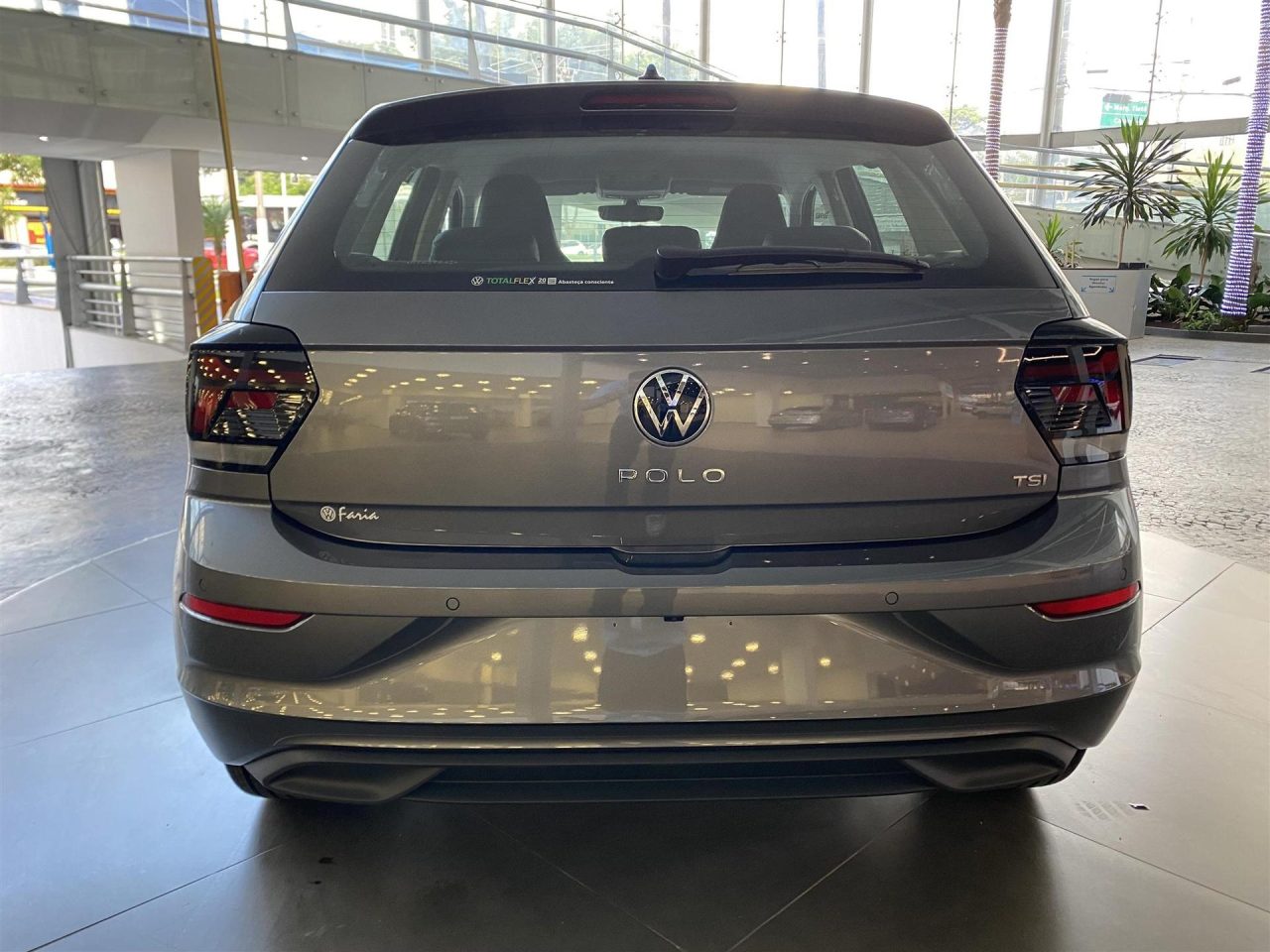 Volkswagen atualiza o preço do Polo Highline para PcD com desconto de R$ 15.650