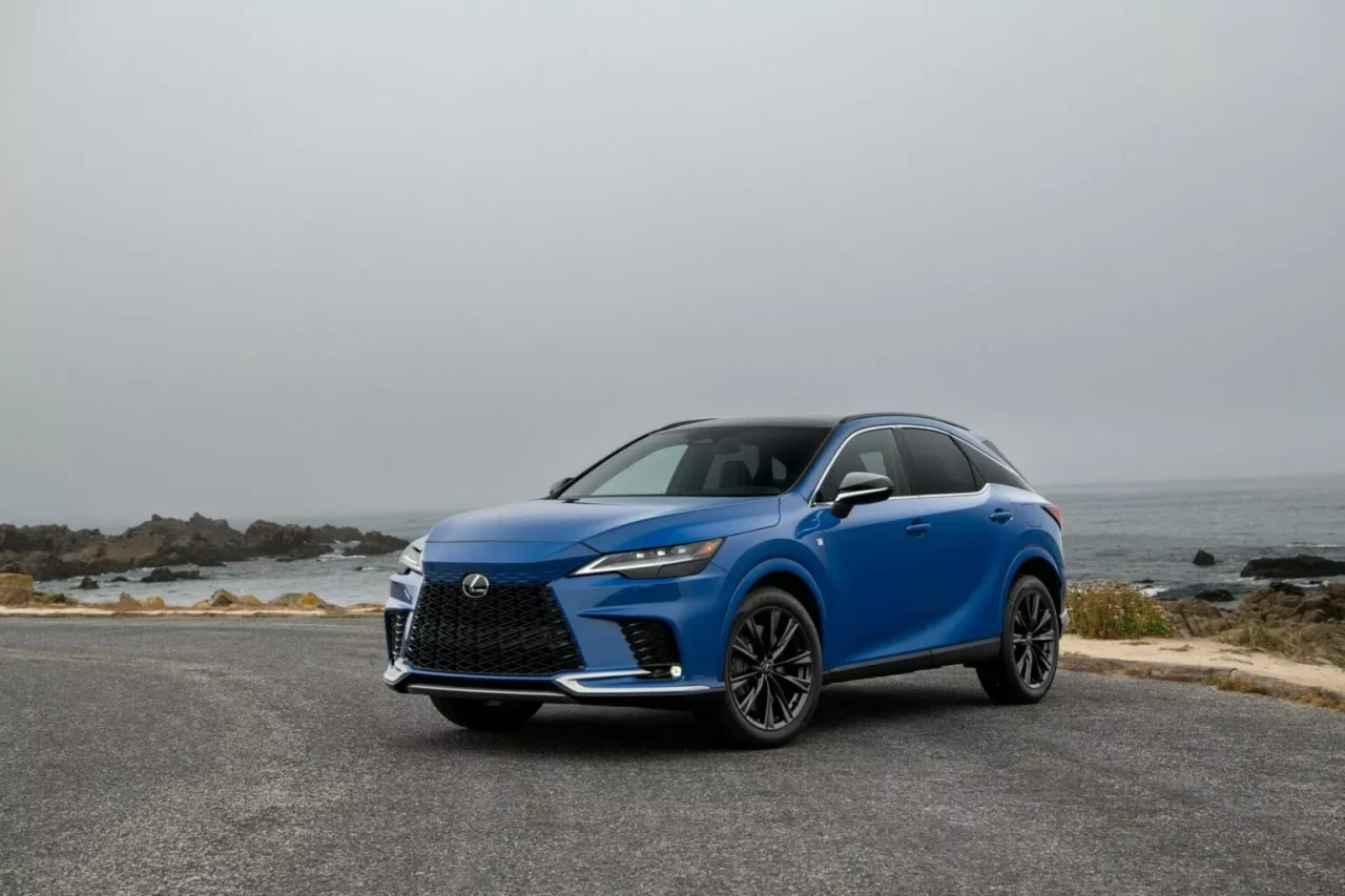 Toyota e Lexus convocam recall de mais de 40 mil veículos por falha potencial em cintos de segurança