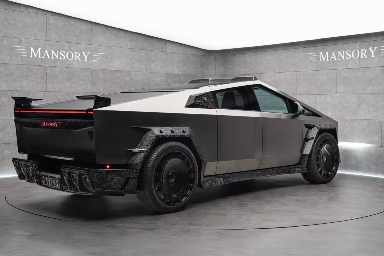 Cybertruck Elongation: Mansory eleva o design ousado da picape elétrica a um novo patamar