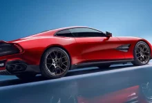 Aston Martin pode seguir Porsche e oferecer mais carros com câmbio manual no Brasil