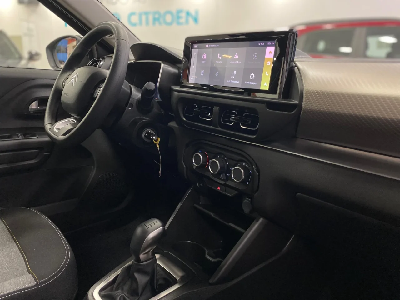 Citroën oferta Basalt Feel por preço de Mobi e Kwid com descontão de R$ 22.105