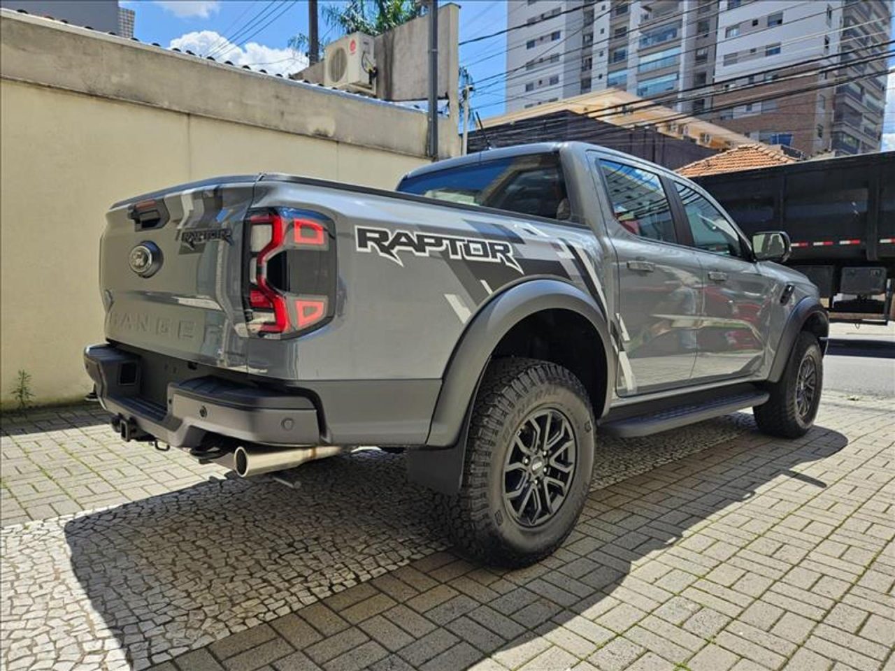 Ford Ranger já é vendida como linha 2026, mas com reajustes de preços de até R$ 15 mil