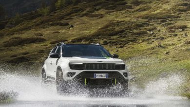 Jeep Avenger chegará ao mercado brasileiro em 2026 com versões a combustão, híbrida e elétrica