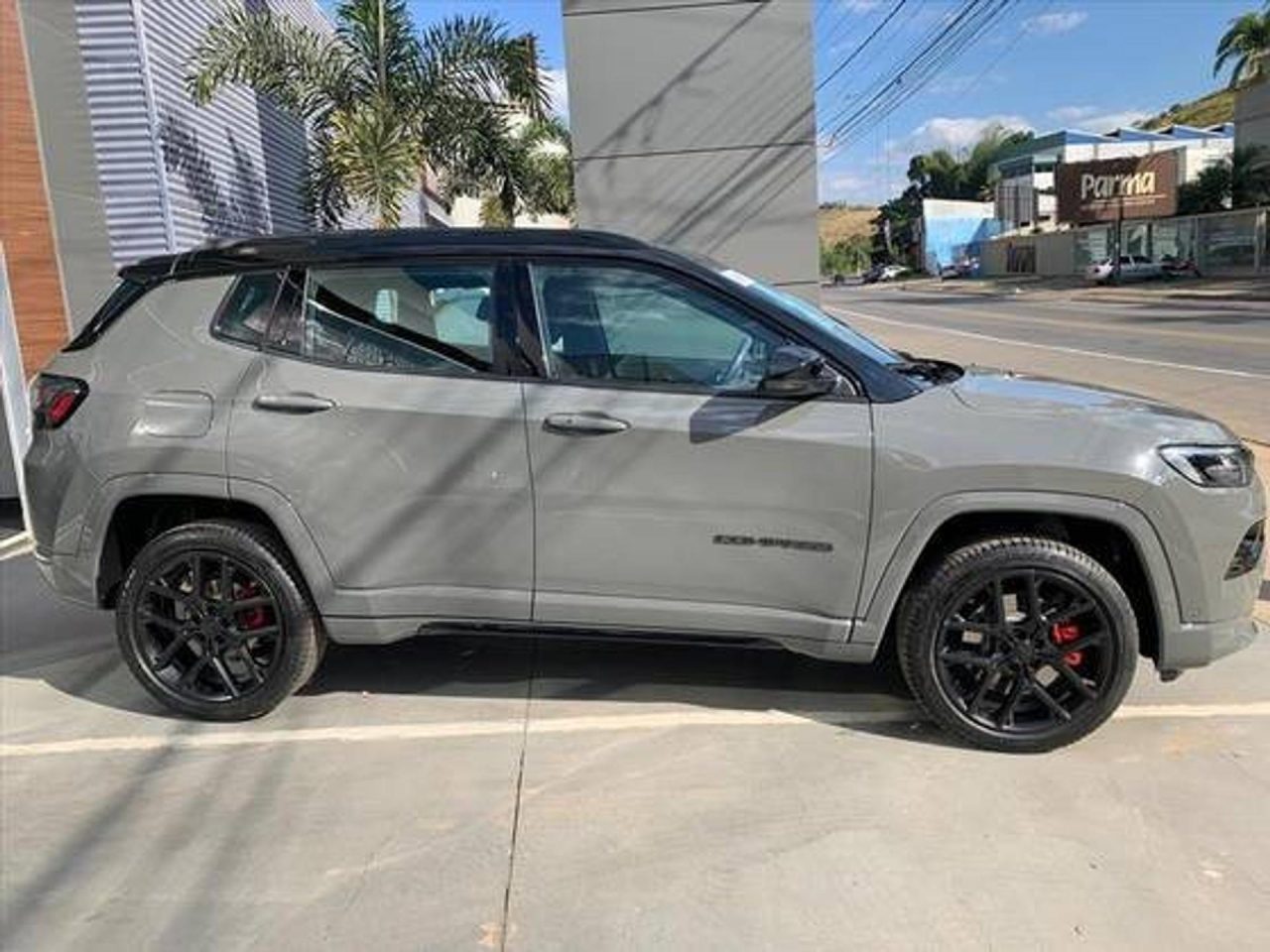 Jeep anuncia Compass Sport em fevereiro com desconto de R$ 33.921