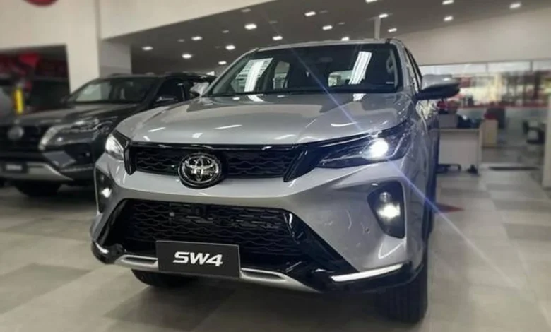 Toyota SW4 tem aumento de até R$ 8.800 e encosta nos R$ 450 mil em fevereiro