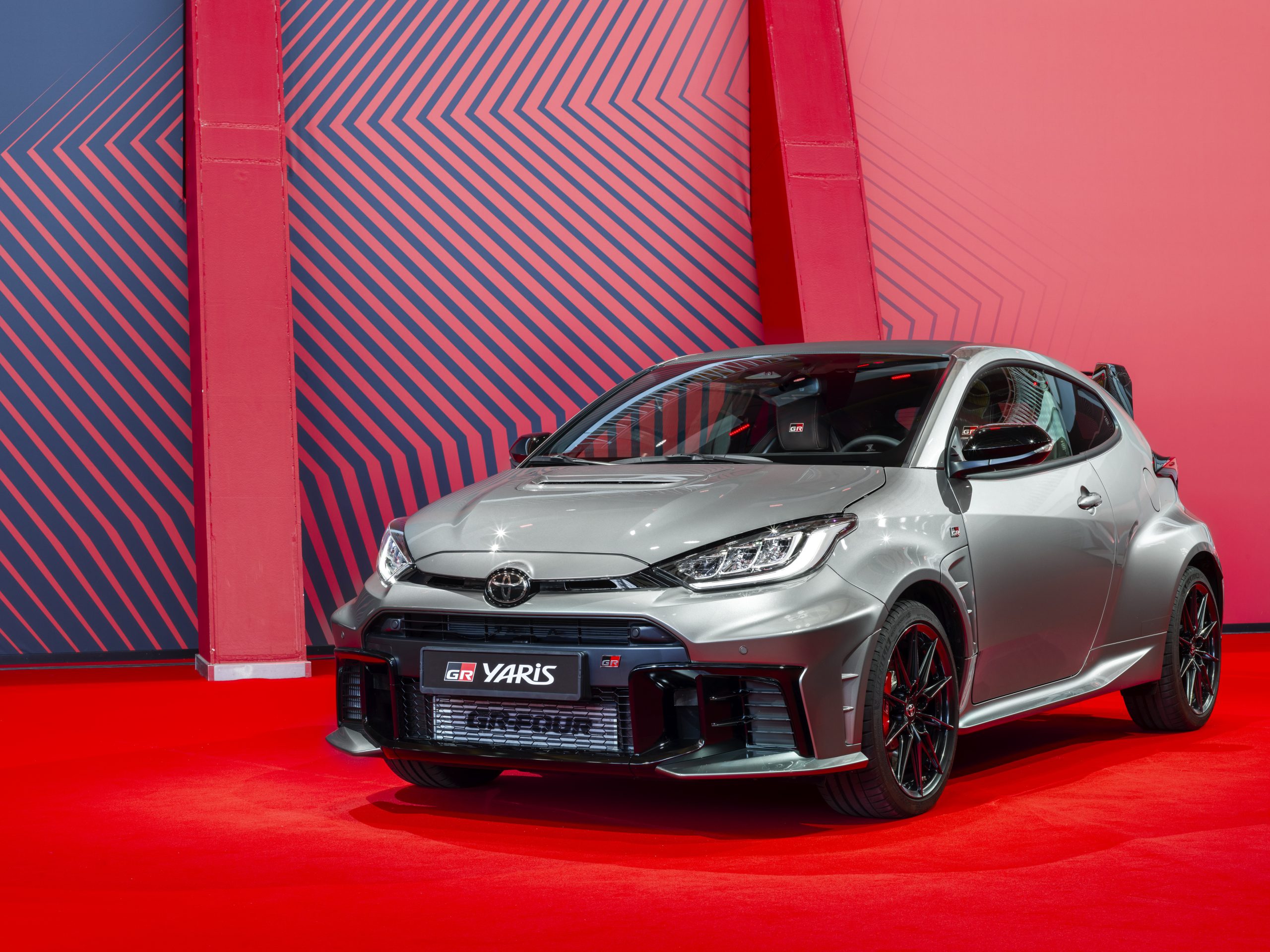 Toyota Gazoo Racing aposta em motor 2.0 turbo híbrido para futuros modelos