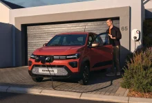 Renault Kwid deve ganhar visual do Dacia Spring em 2026