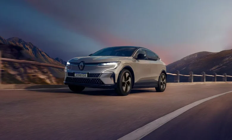 Renault Megane E-Tech Elétrico 2025 ganha versão Esprit Alpine e carregamento bidirecional