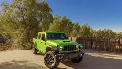 Jeep Gladiator e Wrangler resgatam o vibrante verde Mojito para a linha 2025