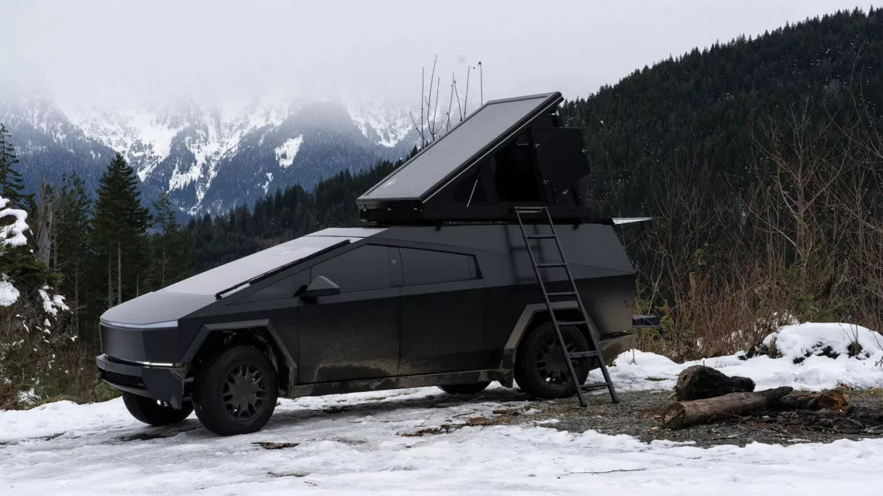 Space Camper transforma Cybertruck em van camperizada