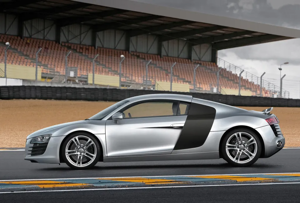 Audi R8 de terceira geração pode ressurgir como supercarro híbrido em 2027