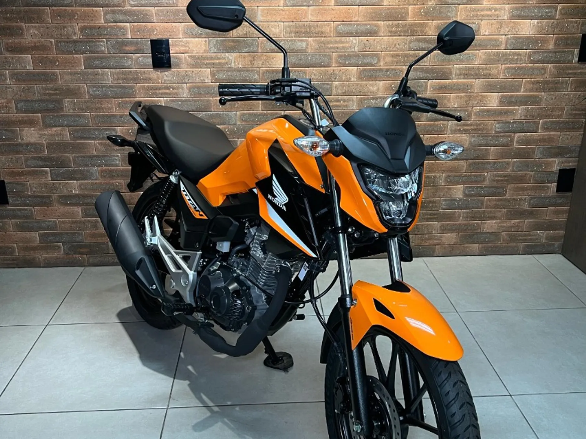 Motos mais vendidas até dia 10 de março de 2025