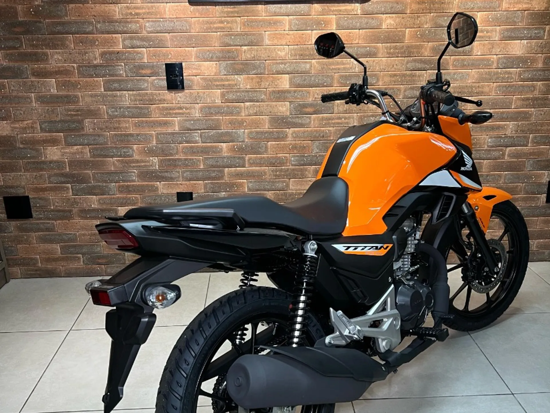 Motos mais vendidas até dia 18 de março de 2025