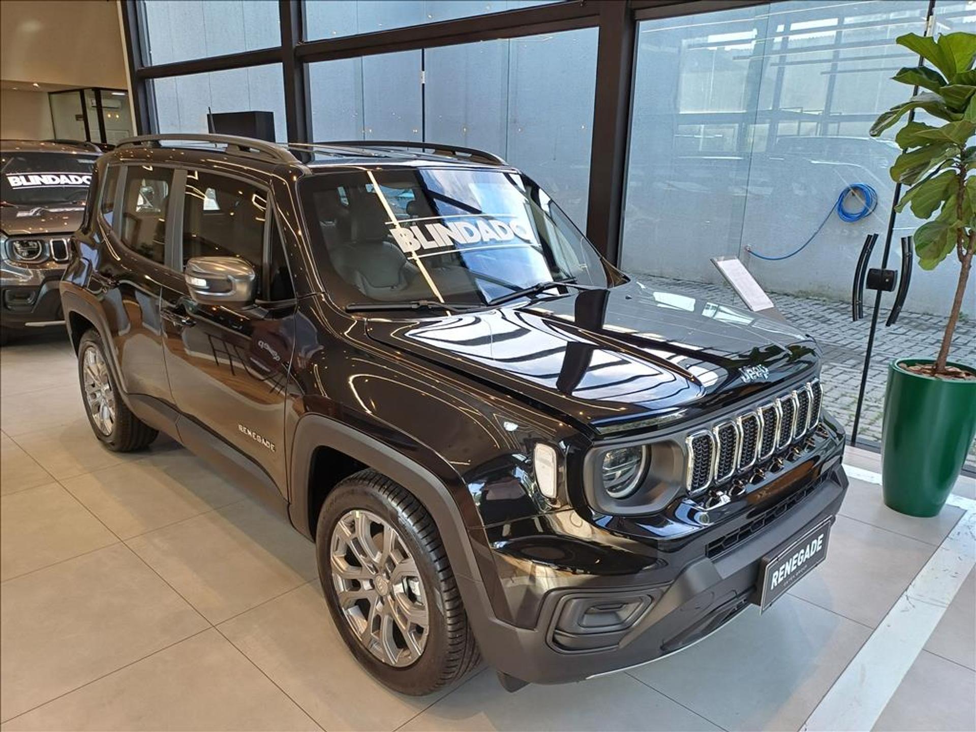 Jeep Renegade Altitude é vendido em março com mega desconto R$ 24,8 mil para acabar estoque