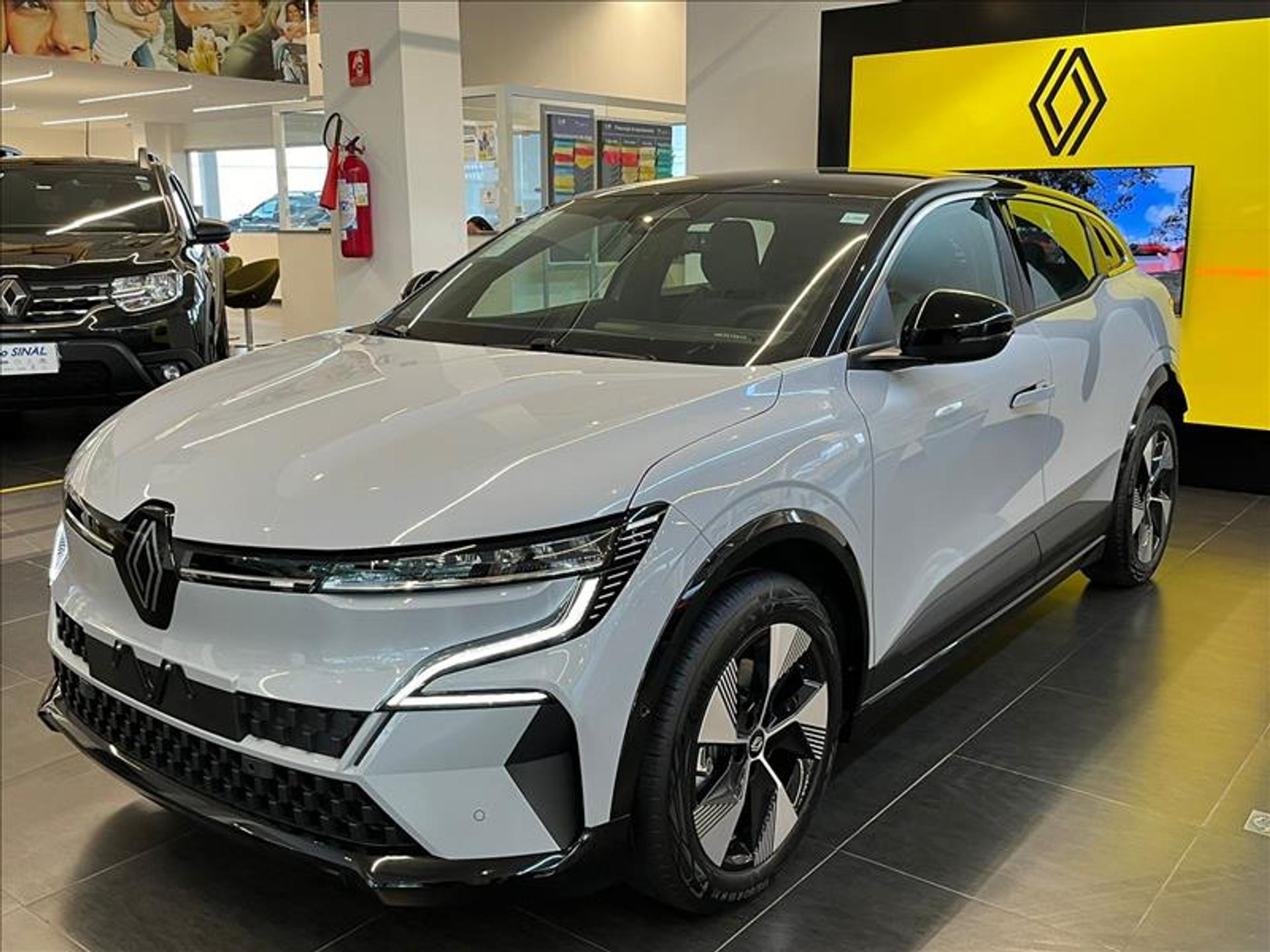 Renault Megane E-Tech é liberado em março com mega desconto R$ 80 mil para limpar estoque