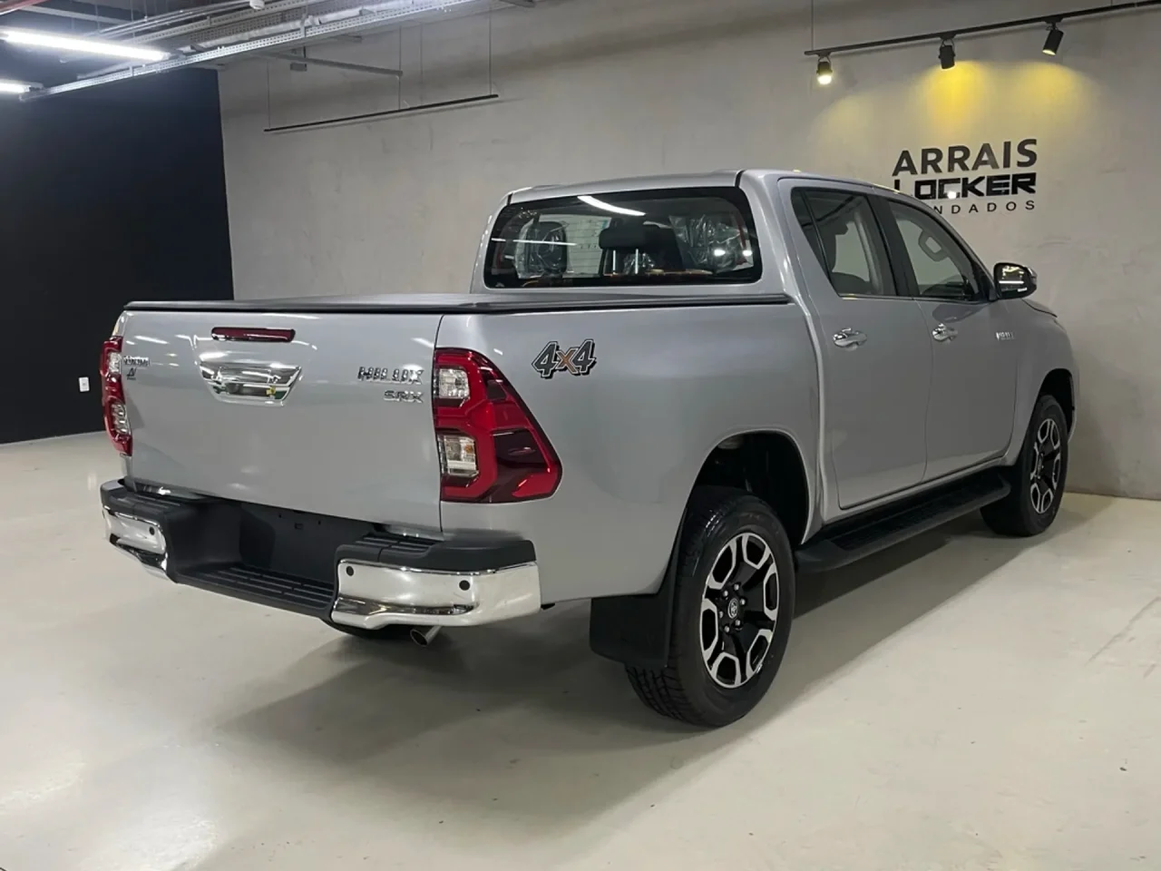 Toyota Hilux Power Pack AT é vendida com grande desconto de R$ 50.830 para liquidar estoque