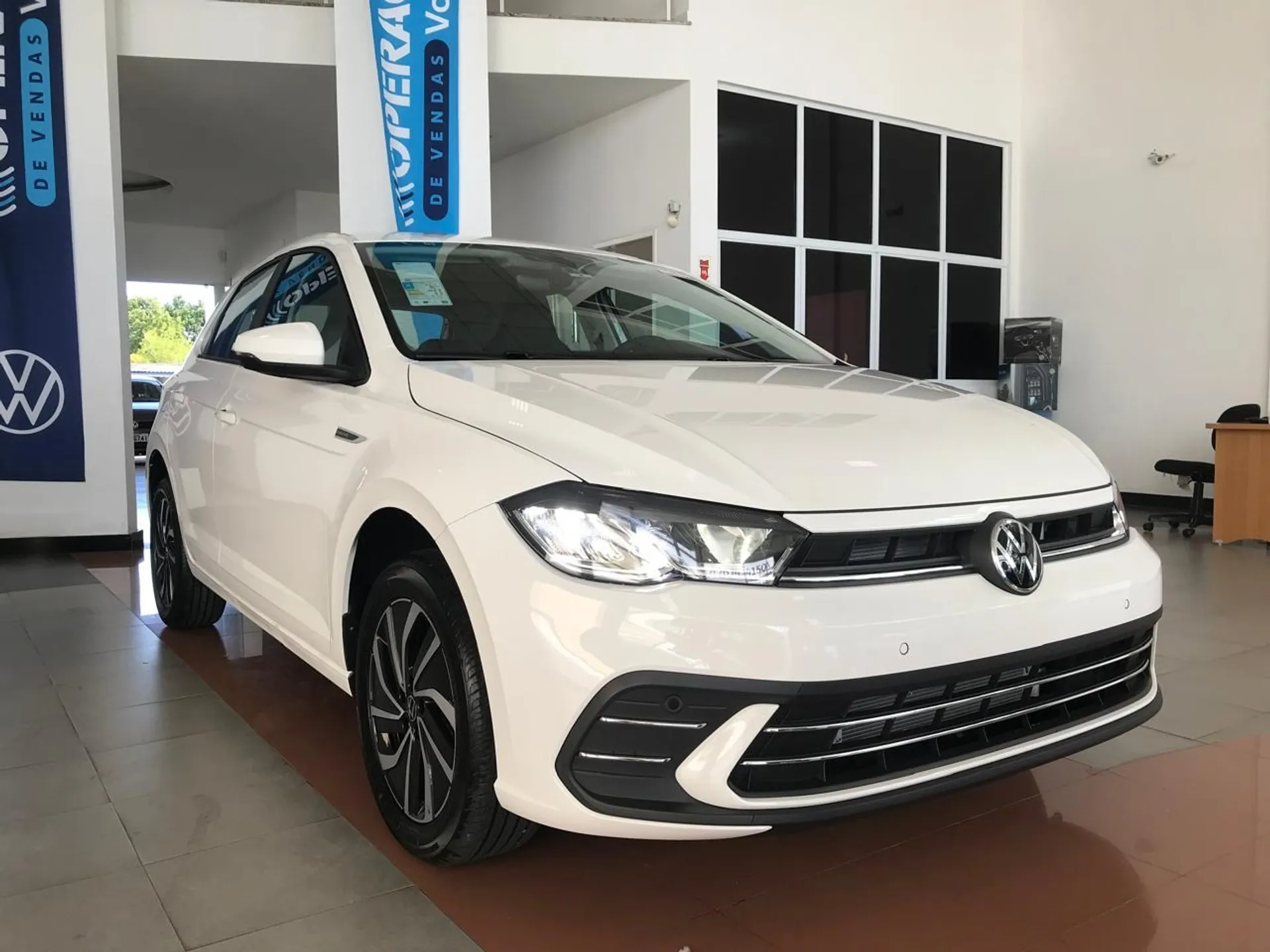 Volkswagen Polo Highline tem desconto de até R$ 16.160 para PcD em março