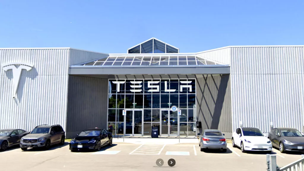 Tesla é acusada de manipular programa de subsídios do Canadá