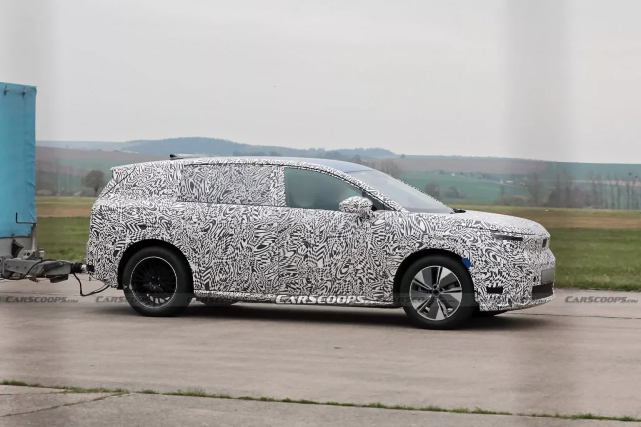 Novo SUV elétrico de sete lugares da Skoda é testado