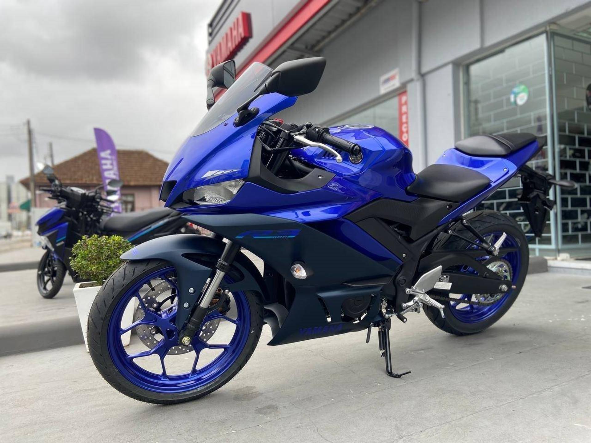 Yamaha R3 ABS 2024