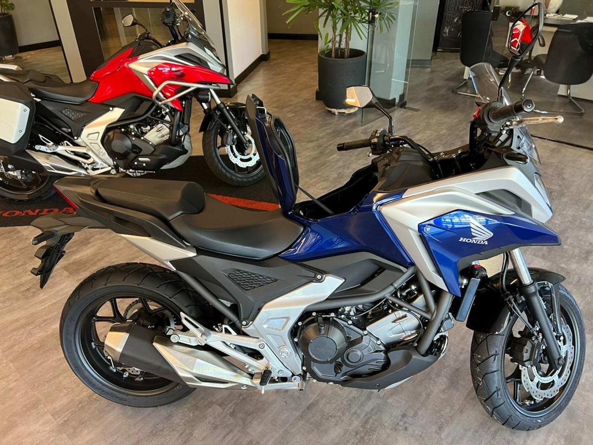 Honda NC 750X 2024