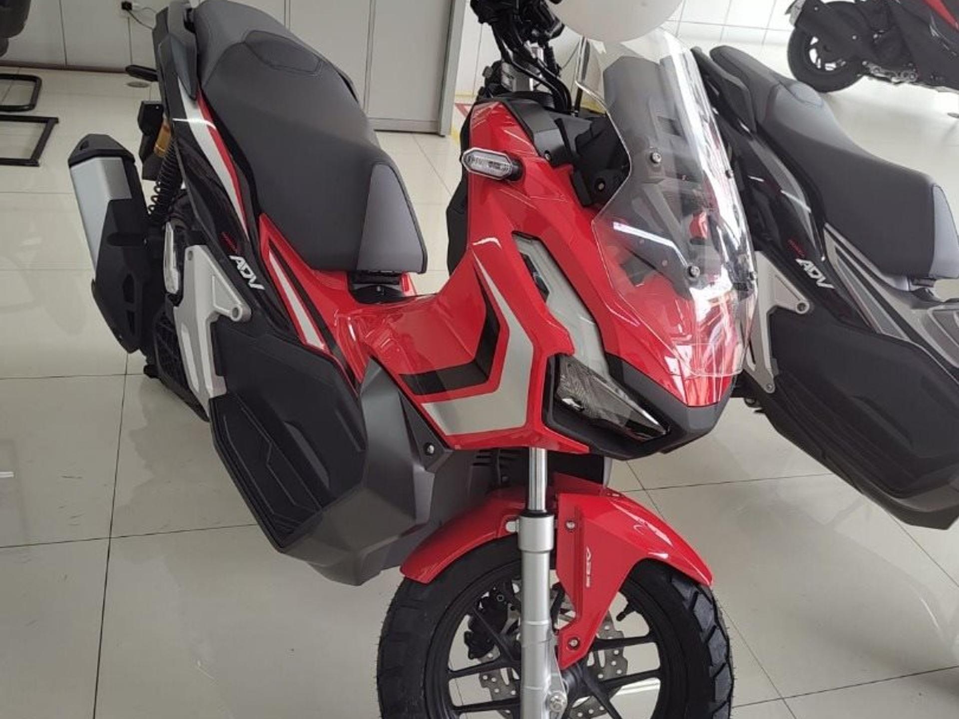 Honda PCX 2024