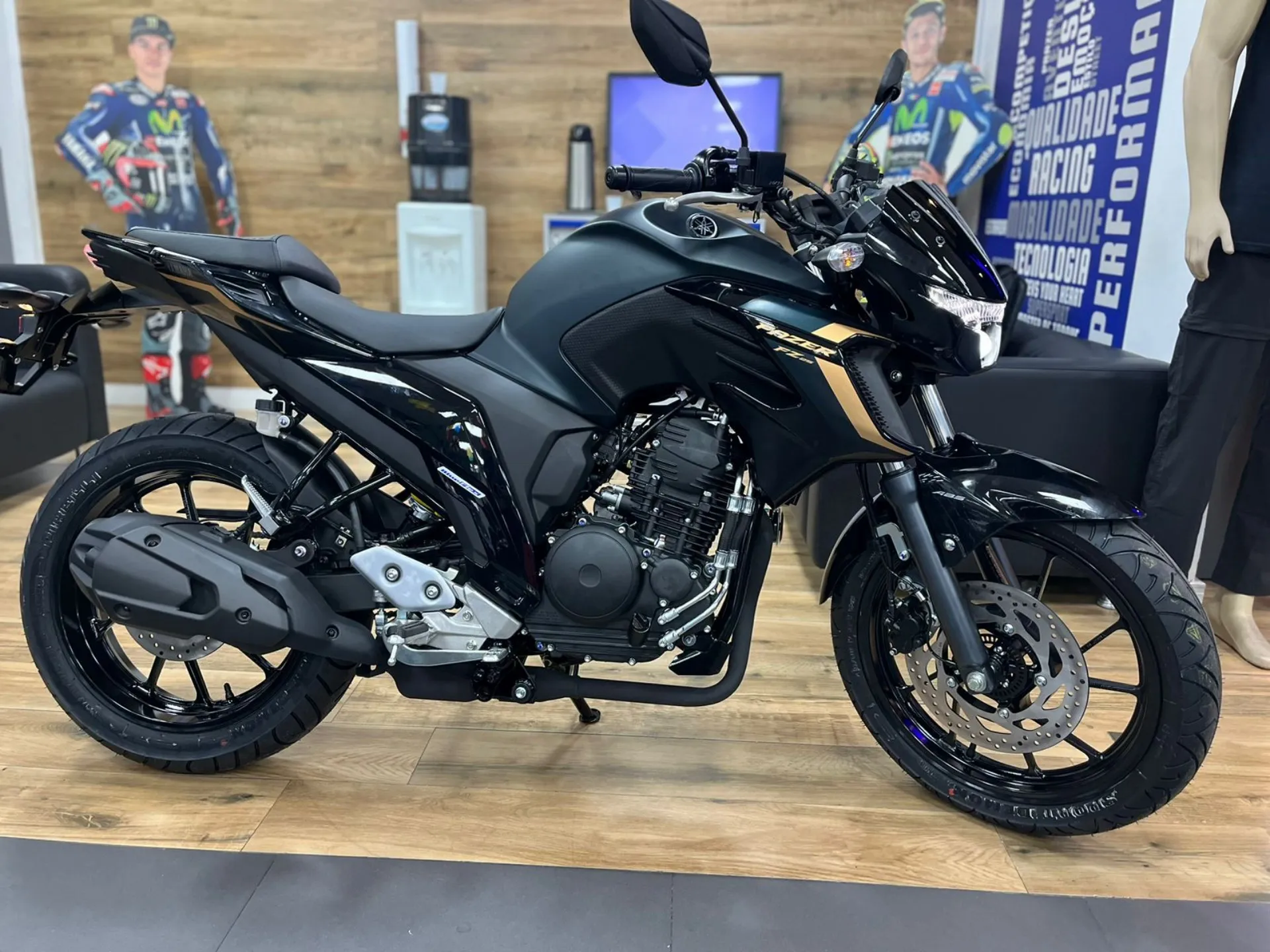 Yamaha Fazer FZ25 2024