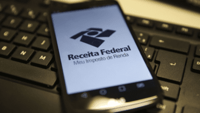 3º lote de restituição do Imposto de Renda 2023 começa a ser depositado nesta segunda-feira (31) (Créditos: Agência Brasil)