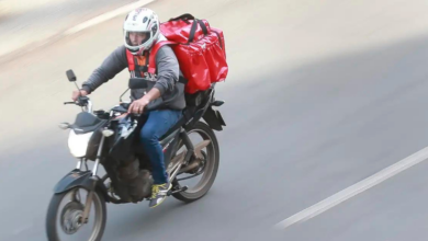 Entregadores de delivery precisam subir até os apartamentos? (Foto: Agência Brasil)