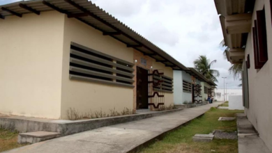 PM libera professora mantida refém em Centro Socioeducativo (Foto: Demis Roussos)