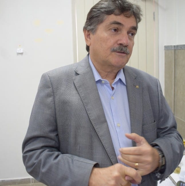 "Infelizmente, ainda existe a preferência pelos pretendentes à adoção, por crianças brancas, pardas e recém-nascidas", destaca o juíz José Dantas de Paiva em relação as adoções no RN (Foto: Divulgação / TJRN)