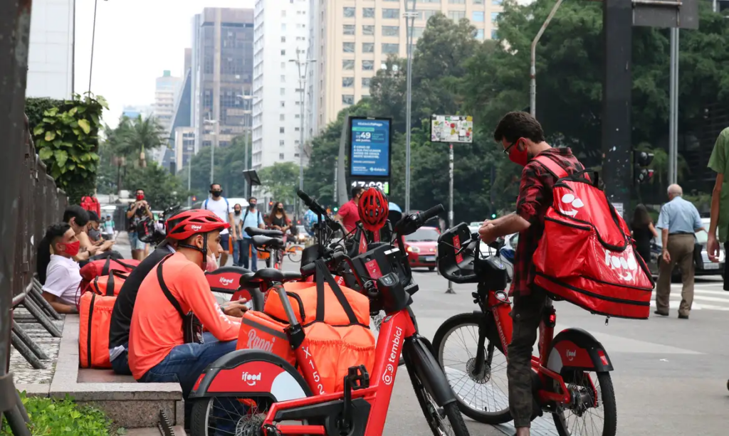 Maior entrave para a regulamentação do trabalho por aplicativo é referente ao setor de entregas. (Foto: Agência Brasil)