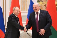 Viktor Khrenin Belarus e Vladimir Putin Russia