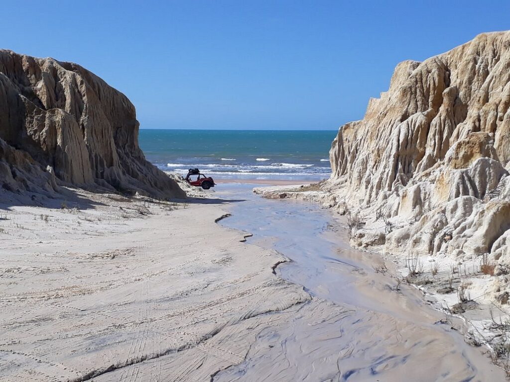 Cidade foi escolhida por ser banhada por um litoral rico em natureza e fácil acesso a outras praias deslumbrantes do estado. (Foto: divulgação / Travelers Choice 2024)