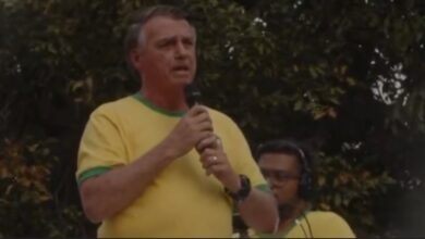 Bolsonaro chama Moraes de 'ditador' e pede 'freio' ao ministro do STF