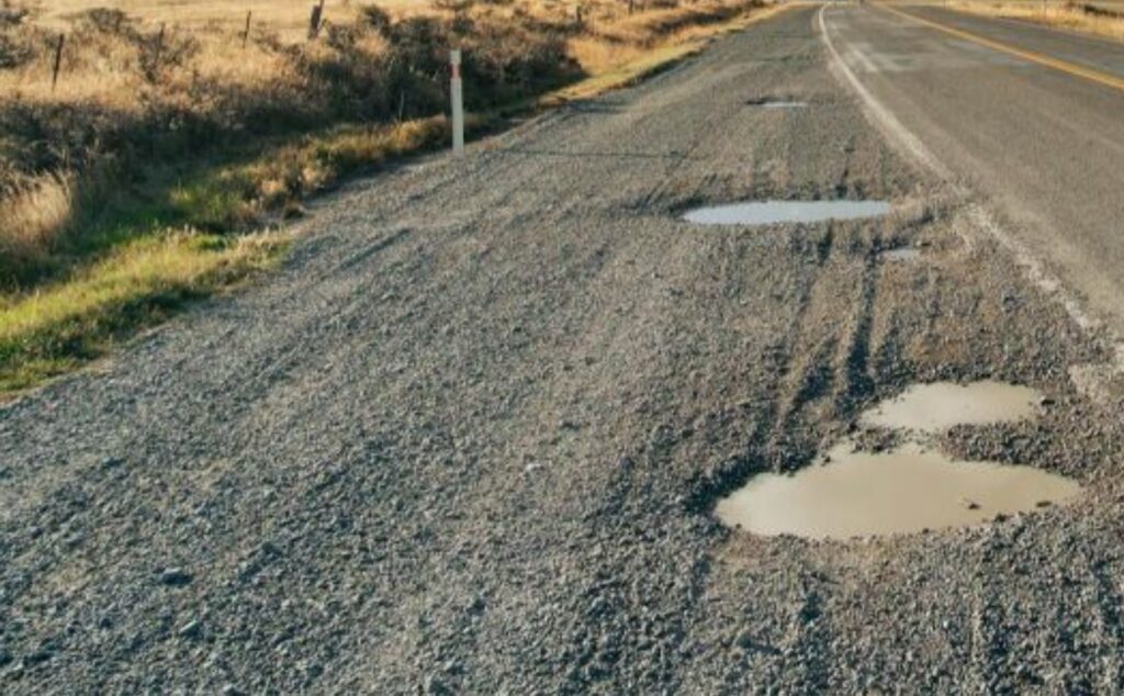 Município do RN terá que indenizar motociclista vítima de acidente em rua esburacada