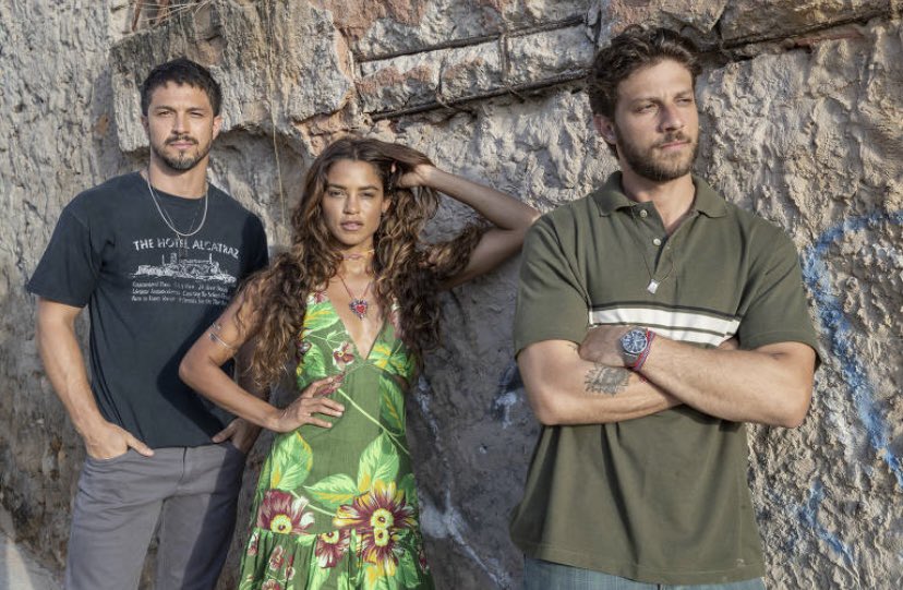 Novela Travessia