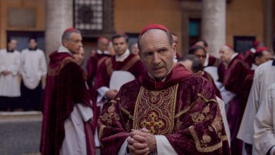 'Conclave' desconstrói a imagem do ‘religioso perfeito’ nas salas do Vaticano