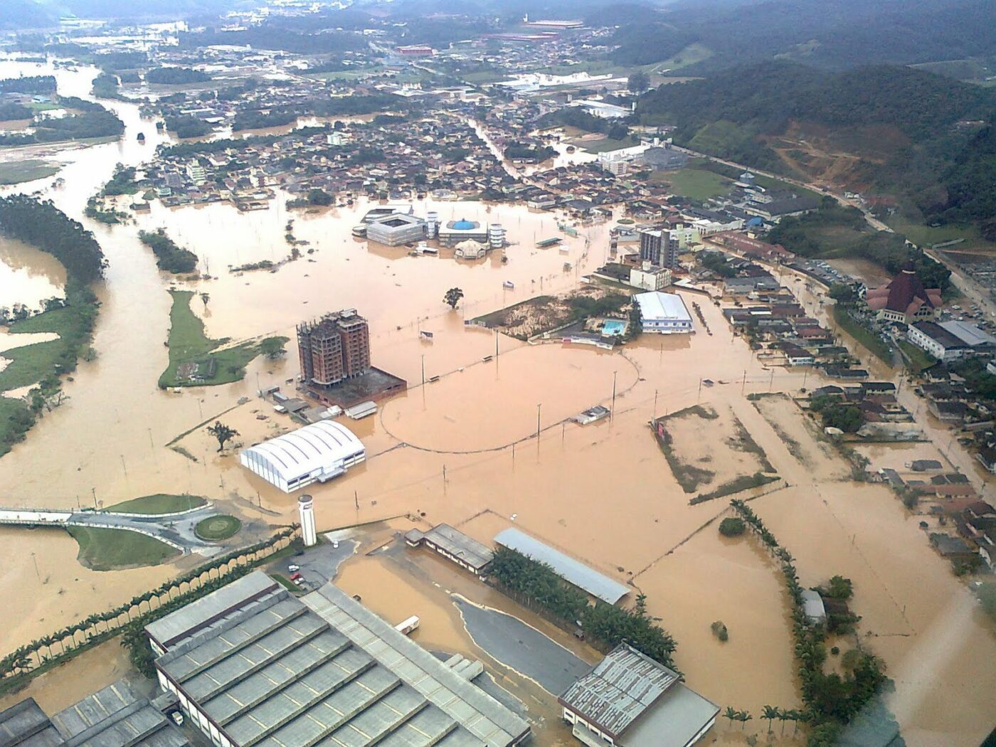 Enchente-Brusque-sc-santa-catarina-chuva-3