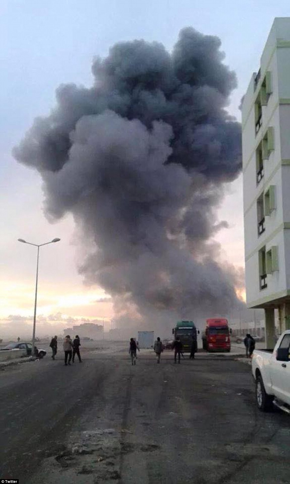 Retaliação: Fotos que afirmam ser dos ataques aéreos na Líbia por forças egípcias surgiu on-line esta manhã 