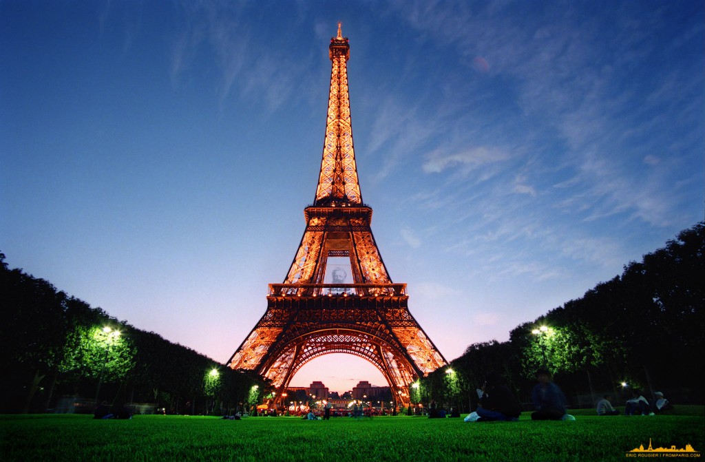 eiffel_tower_wallpaper_hd