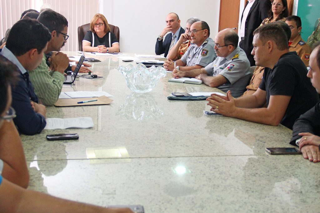 19.08-Reunião-com-a-associação-dos-PMs-Foto-Rayane-Mainara-1