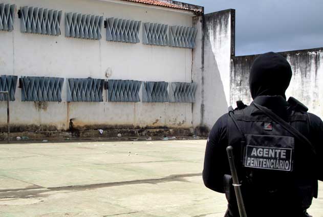 agente-penitenciário