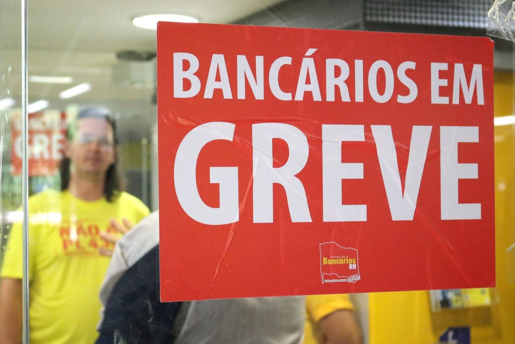 bancarios-em-greve