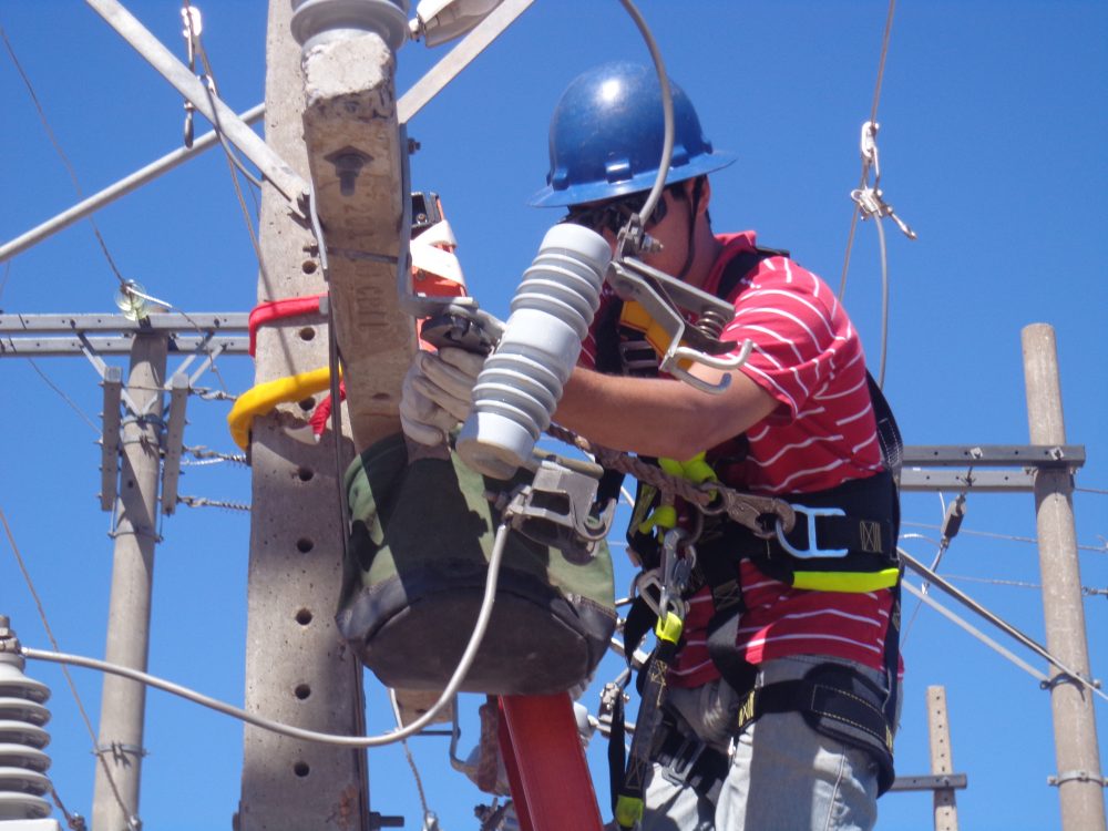 Curso de Formação de Eletricista de Rede de Distribuição 1