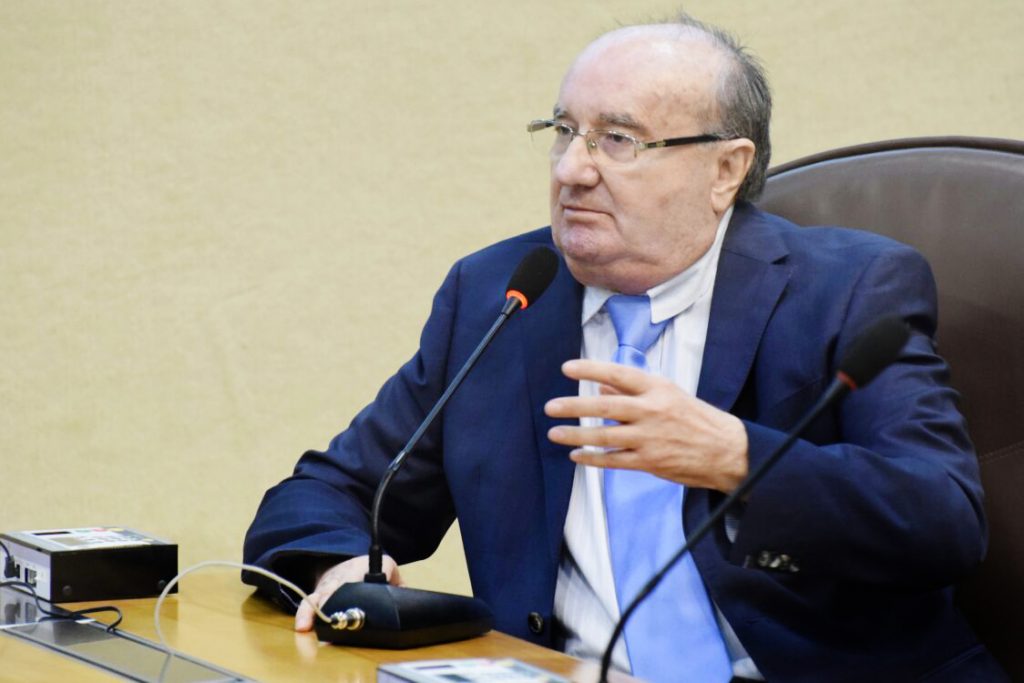 deputado José Dias