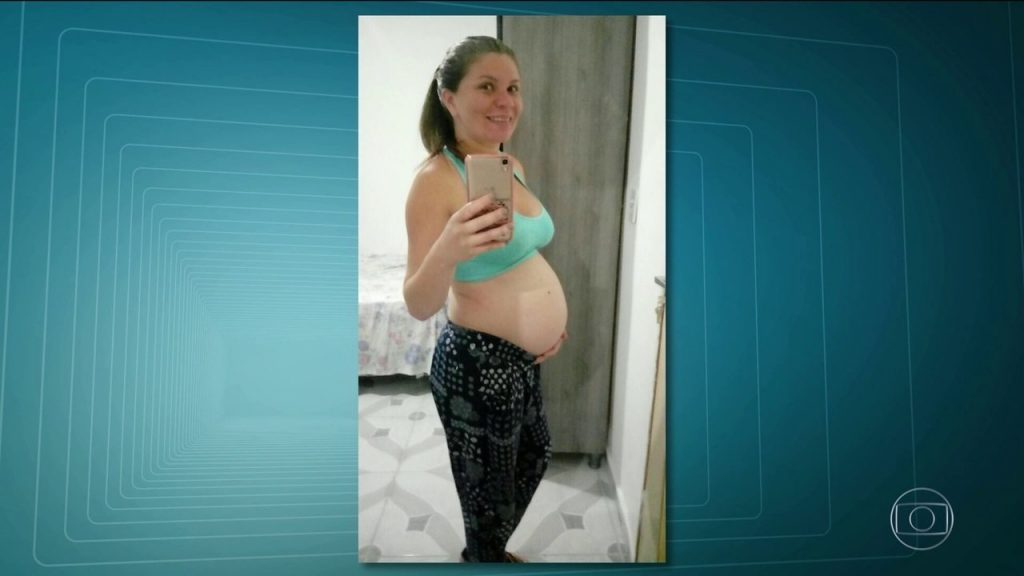 grávida baleada bebê dentro da barriga