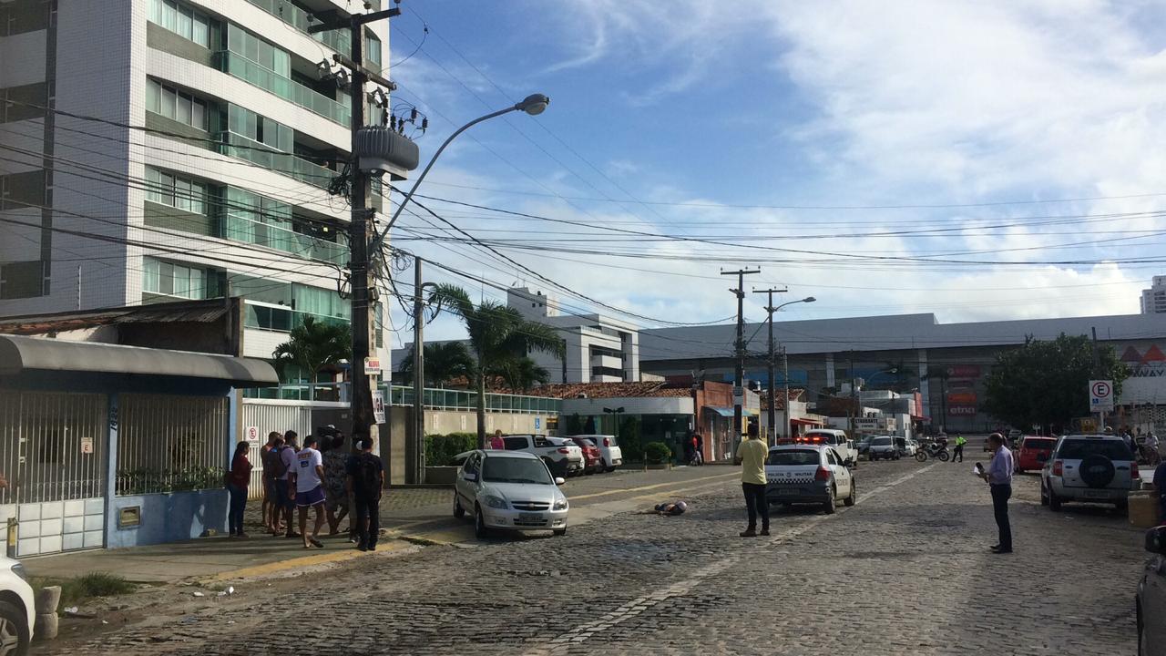 PM reage e bandido morre com arma na mão durante assalto na Zona Sul de Natal