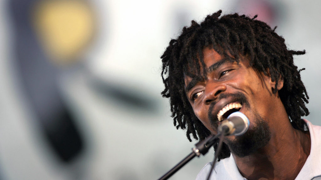 Primeira edição do Baile DPraia agita o Beach Club com Seu Jorge