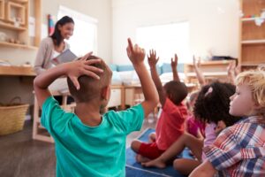 Beneficiário de bolsa de estudo da União poderá ter que prestar serviços gratuitos em escolas públicas FOTO 2